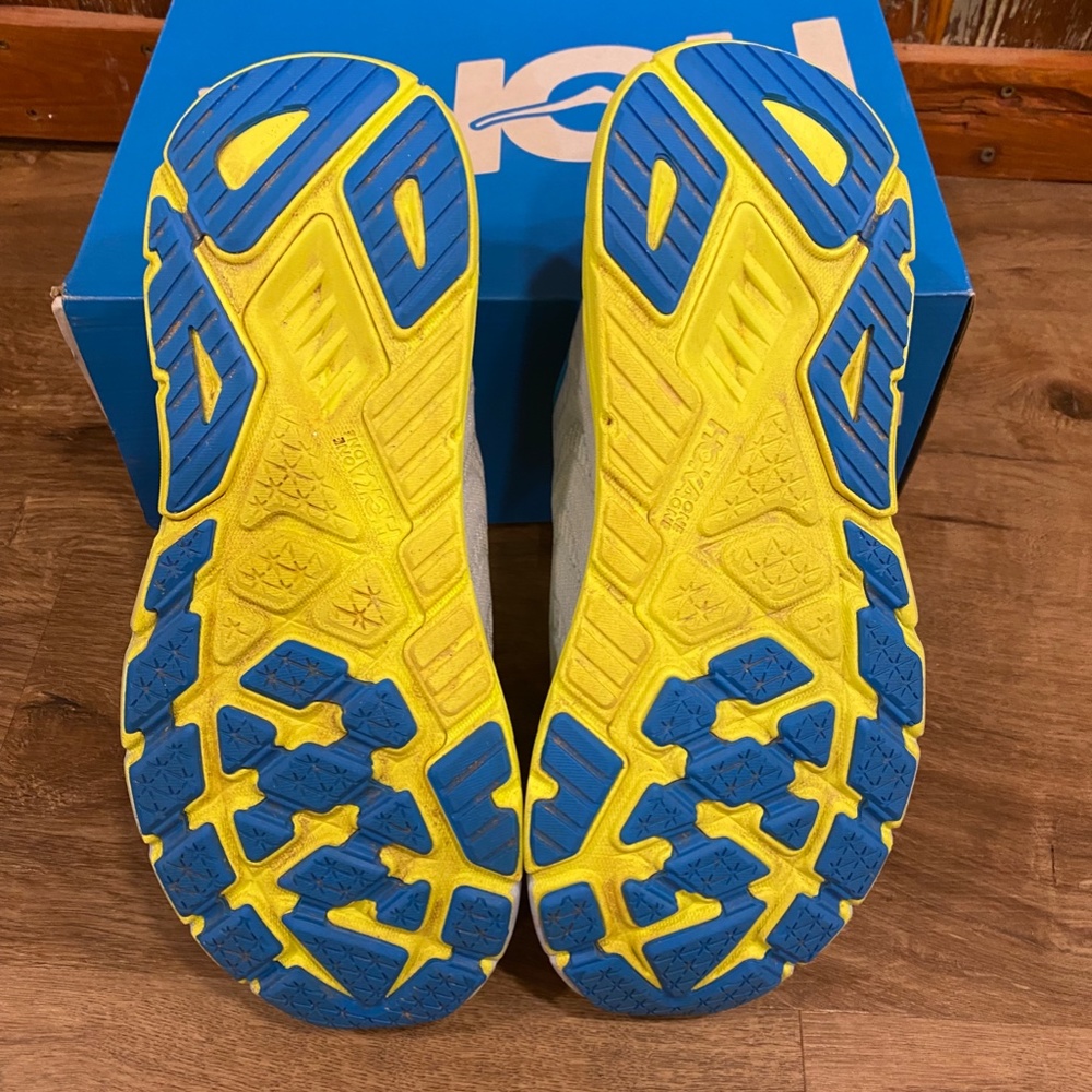 Men's Hoka Arahi 6 Stability Running Shoe - Picture 4 of 9